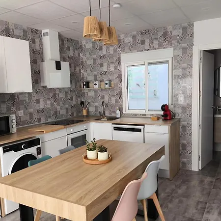 Holiday home Casa Arturet Els Muntells